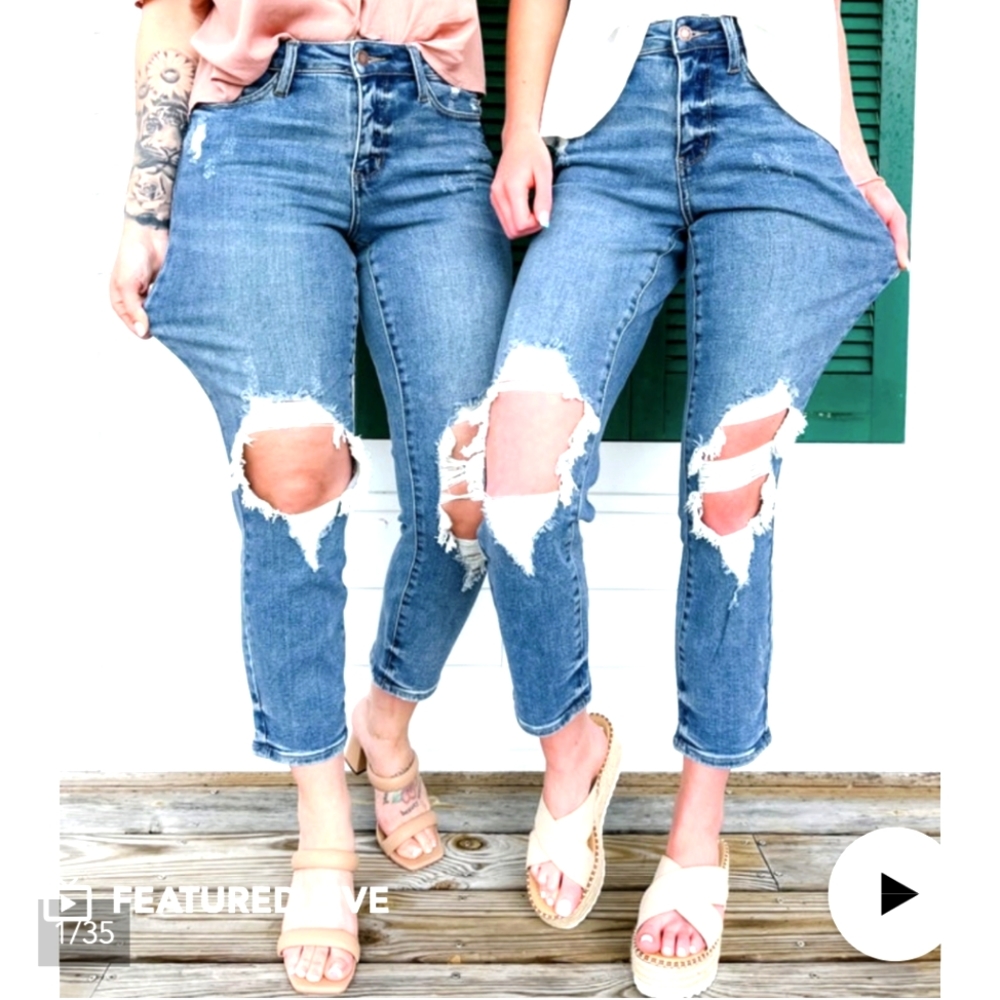 Judy blue medium wash high rise distressed boyfriend jeans